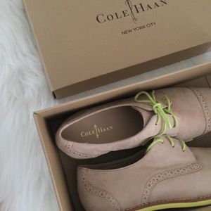 NIB Cole Haan Tan Lime Green Wingtip Oxfords